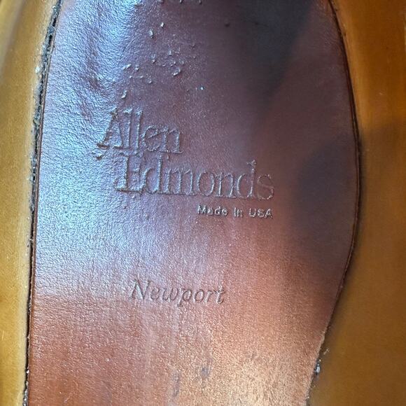 Allen Edmonds Newport Tassel Kiltie Loafer 10.5 D 86912 Classic Timeless main image 9